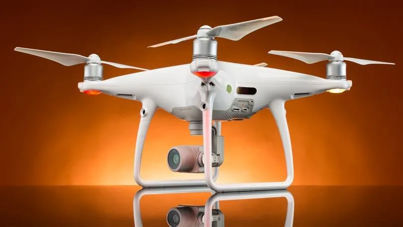 439380-dji-phantom-4-pro