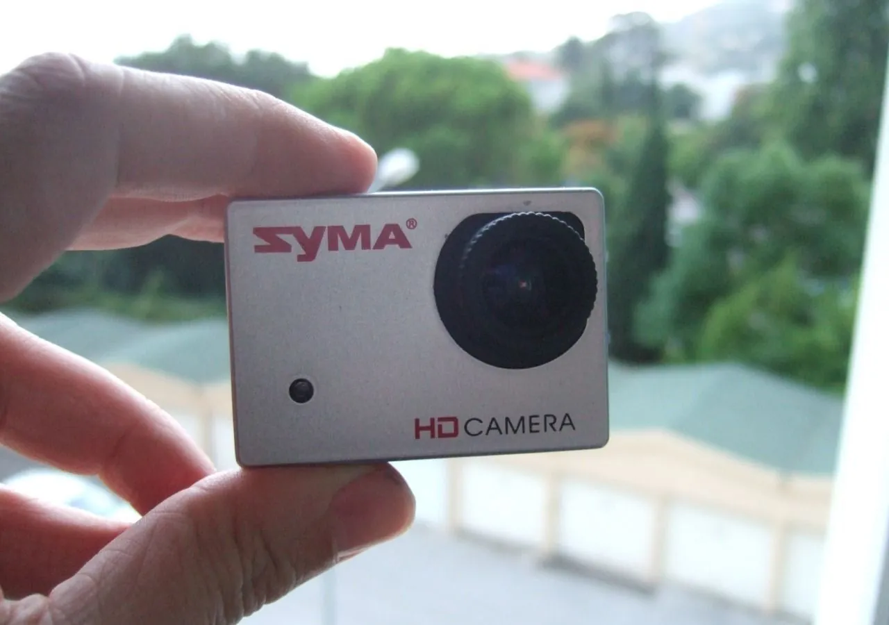 Камера на квадрокоптере Syma X8G