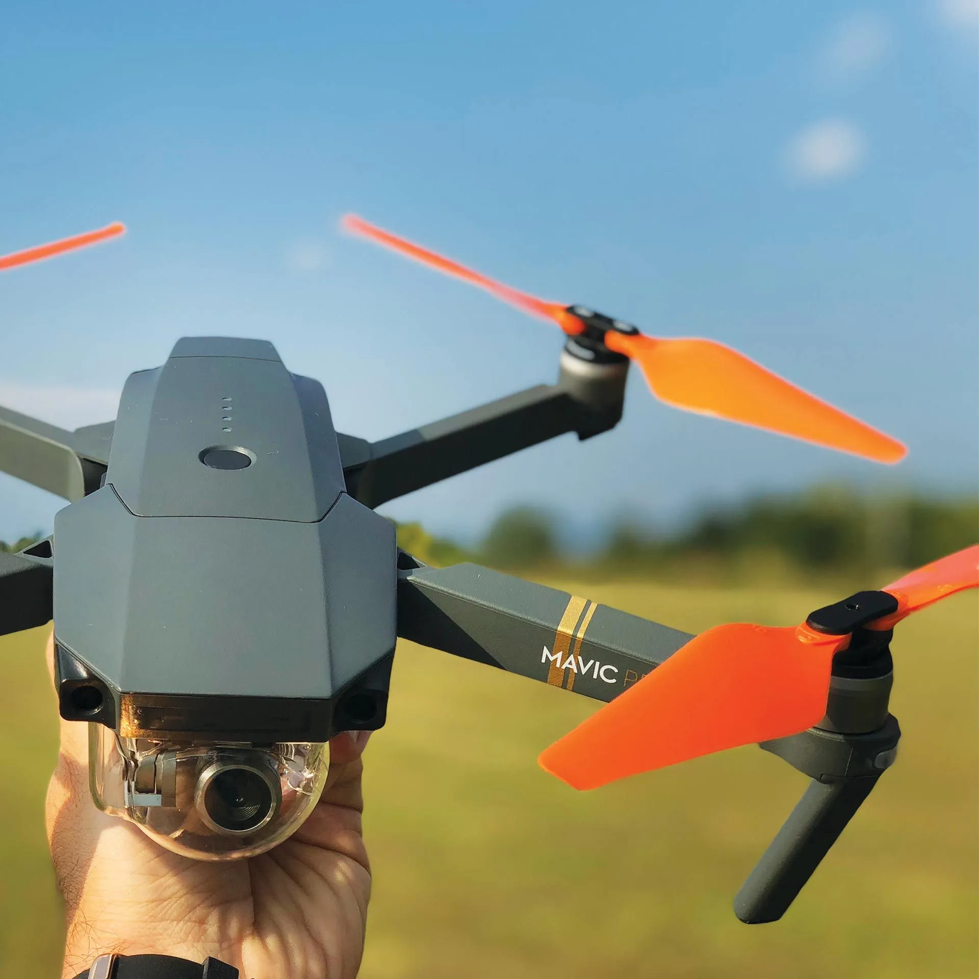 Mavic_orange_1_2400x